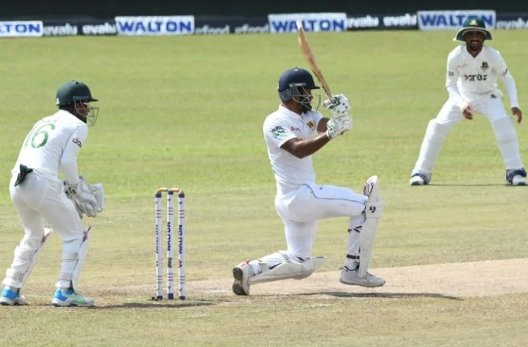 Sri Lanka captain Dimuth Karunaratne top-scored with 66 runs | AFP