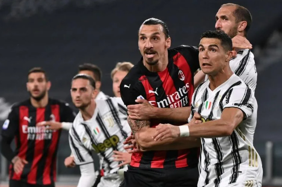 Zlatan Ibrahimovic (C) picked up the injury playing against Cristiano Ronaldo's (R) Juventus on May 9.