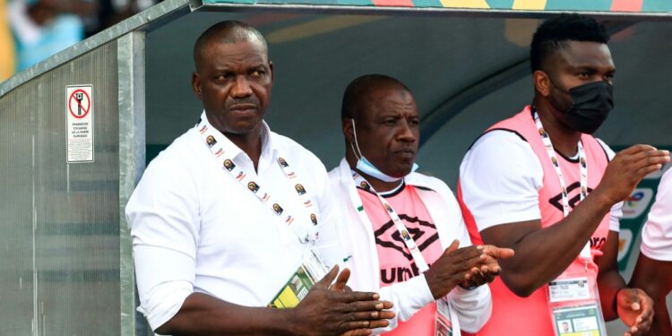 Augustine Eguavoen (L) during Nigeria's Africa Cup of Nations game against Sudan in Garoua | AFP