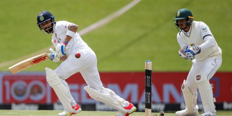 India's Virat Kohli (L) and South Africa's Quinton de Kock (R) will be key batters in the upcoming ODI series | AFP
