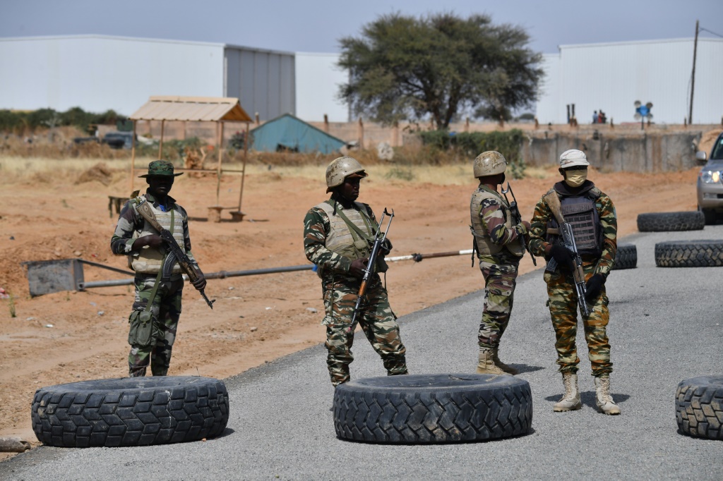 Nigerien soldiers at Diffa airport near the Nigerian border in December 2020 | AFP