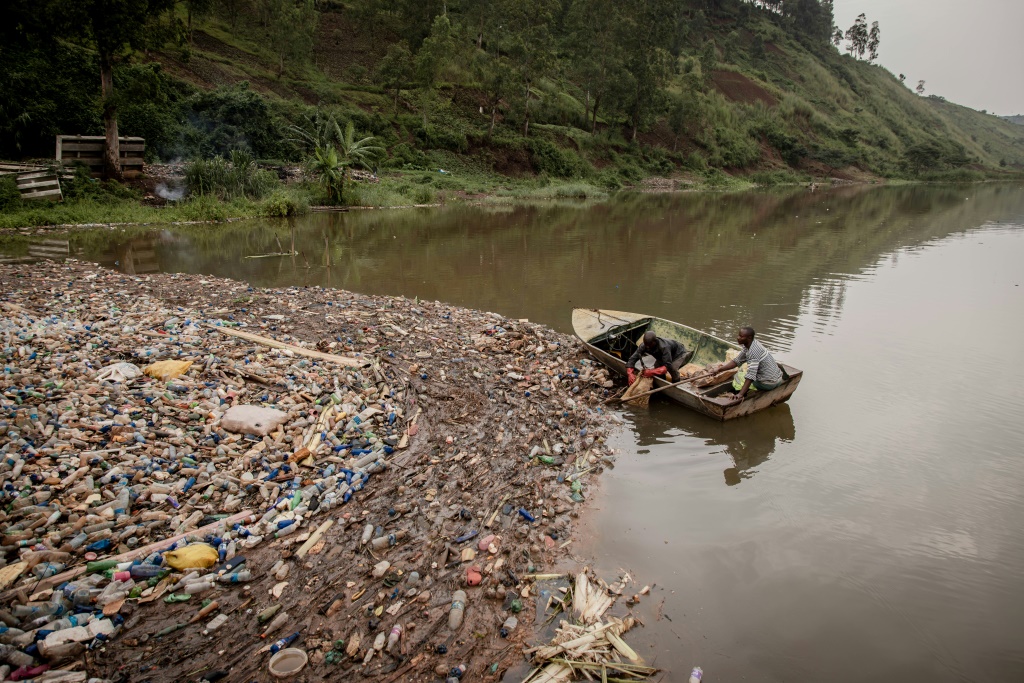 The Ruzizi dam is polluted by thousands of bottles, cans and other objects thrown into Lake Kivu | AFP