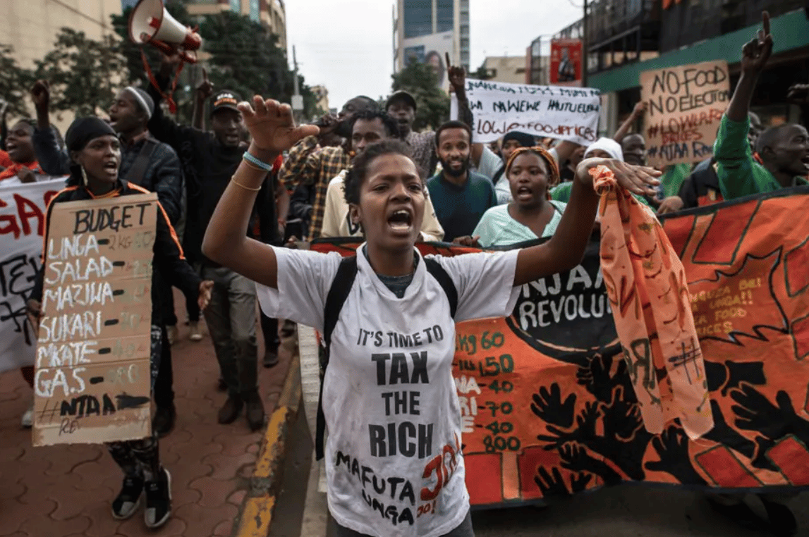Kenyans protest rising food prices and call for urgent government action in Nairobi in May 2022 | Tony Karumba/AFP via Getty Images