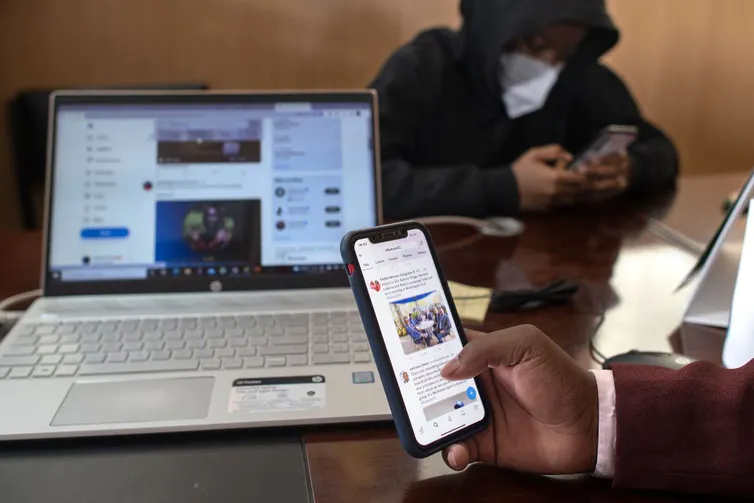 Social Media Browsing | Tony Karumba/AFP via Getty Images