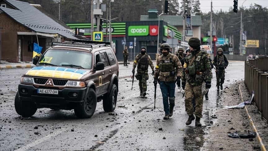 Ukrainian soldiers patrolling the streets in Kyiv.
Photo: Anadolu Agency