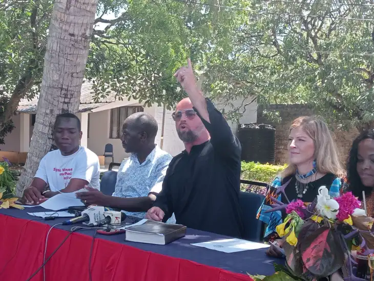 Austrian Priest, Johannes Amritzer, addressing the press in Mombasa on Wednesday, October 26. PHOTO/Reuben Mwambingu