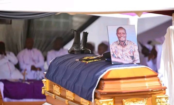 The coffin bearing the remains of slain cop Barack Onyango. Barack was Ida Odinga's bodyguard.PHOTO/Courtesy.