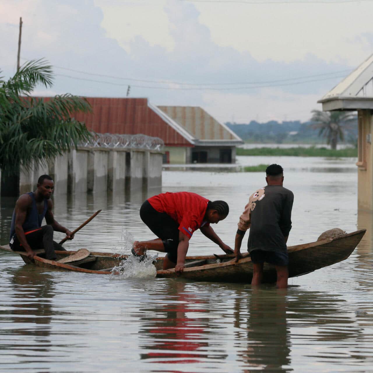 Nigeria's worst floods in history has killed 500 people, killed 1.4million others.
Photo: Courtesy