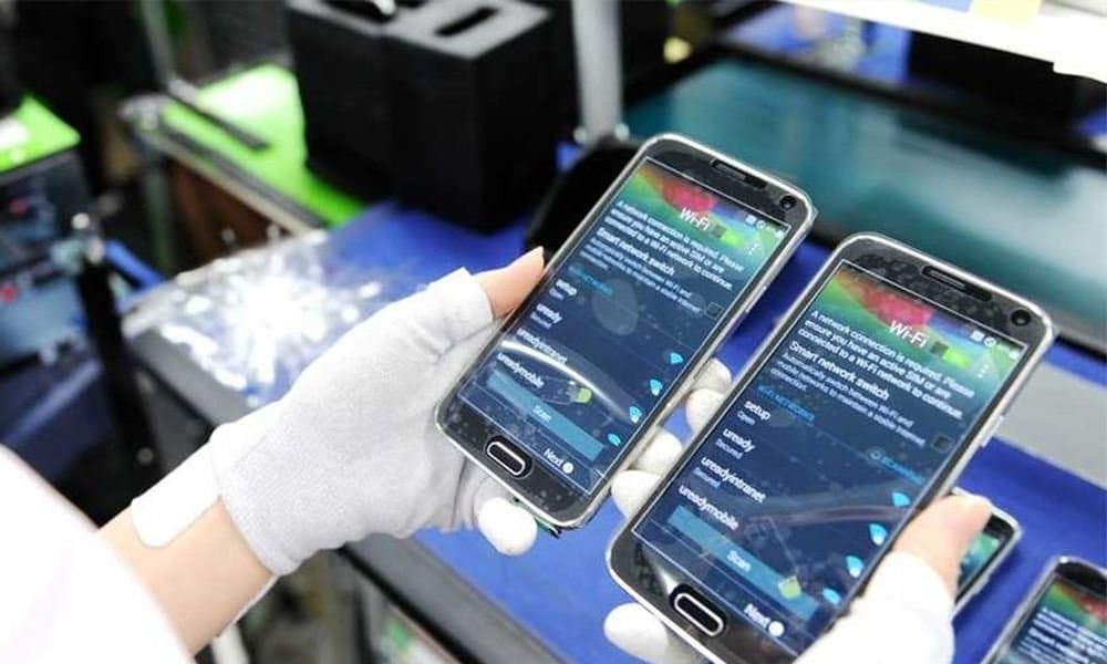 President Ruto says Kenyan made smartphones will be the cheapest in Africa.Photo/Courtesy