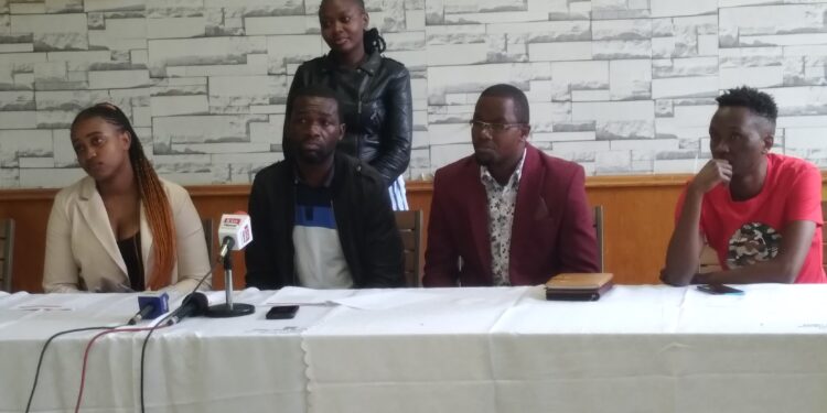Representatives of bar and pub workers addressing the media in Nairobi.Photo/Jackson Okata,The Kenya Times