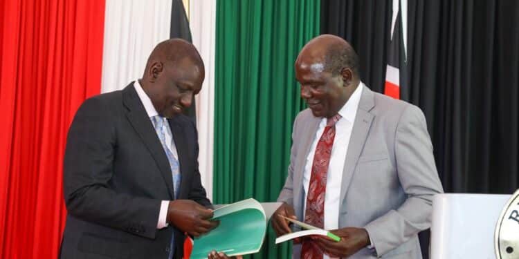 President William Ruto and former IEBC boss Wafula Chebukati at State House Nairobi. Photo/PCS