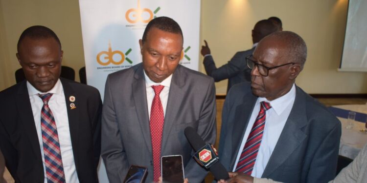 L to R-IEK President Eng. Eric Ohaga, Chief Engineer Roads James Kungu and EBK chairman Erastus Mwongera during the stakeholders forum in Nairobi.Photo/EBK