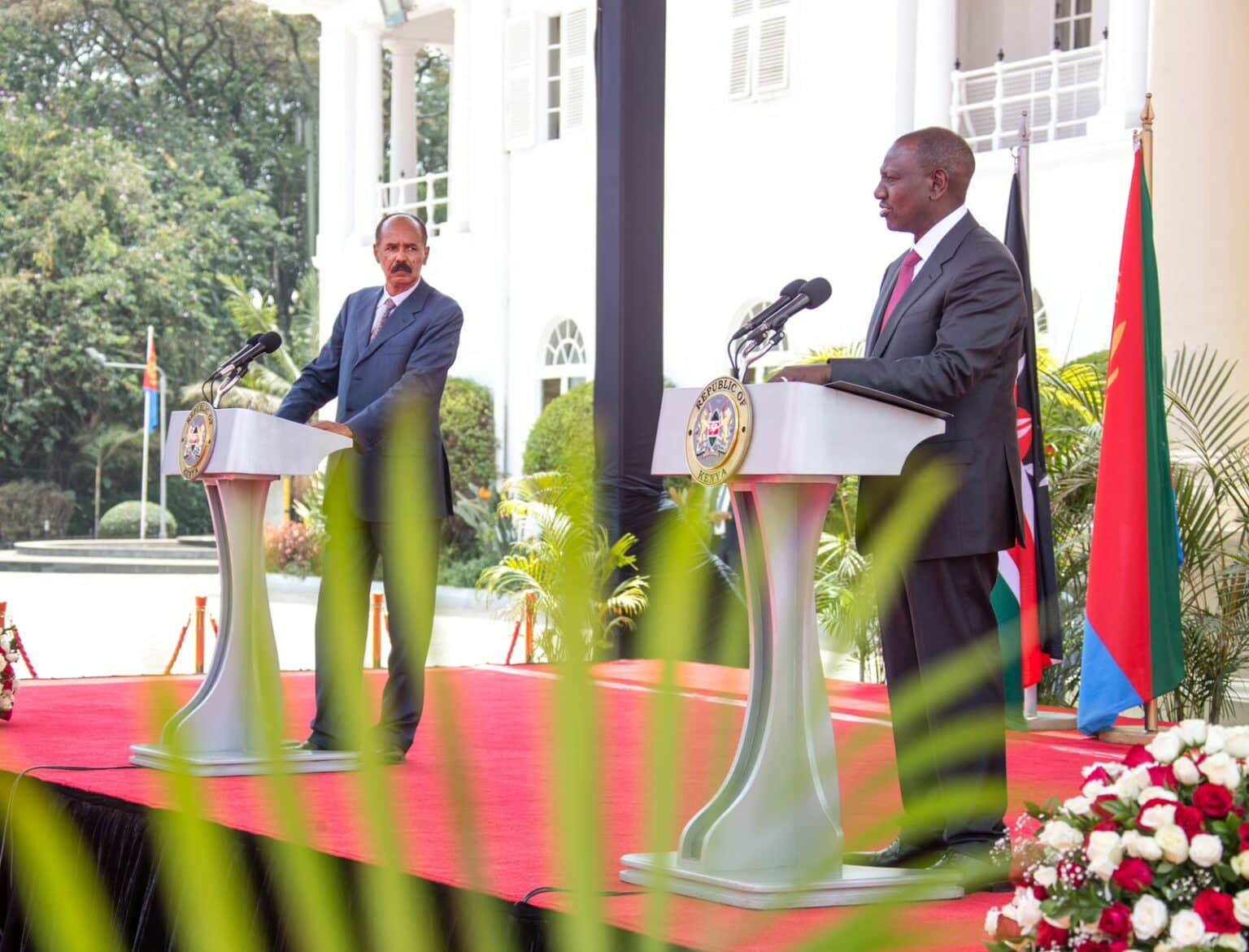 President William Ruto and his Eritrean counterpart  Isaias Afwerki at State House, Nairobi.Photo/PCS
