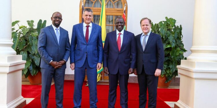 President William Ruto with Tatu City Special Economic Zone officials at State House, Nairobi. Photo/PCS