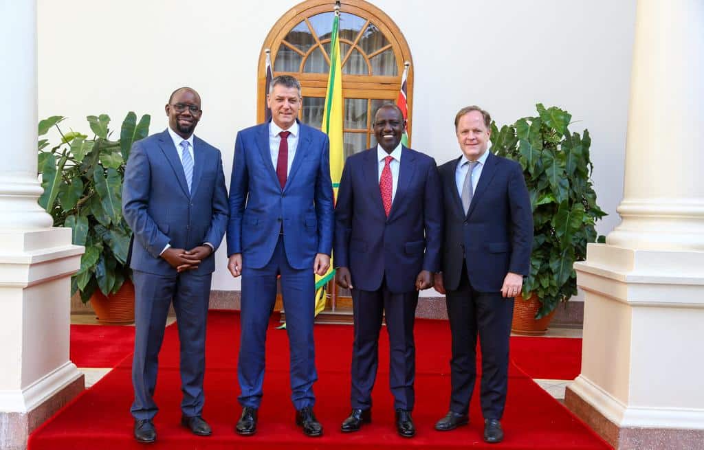 President William Ruto with Tatu City Special Economic Zone officials at State House, Nairobi. Photo/PCS