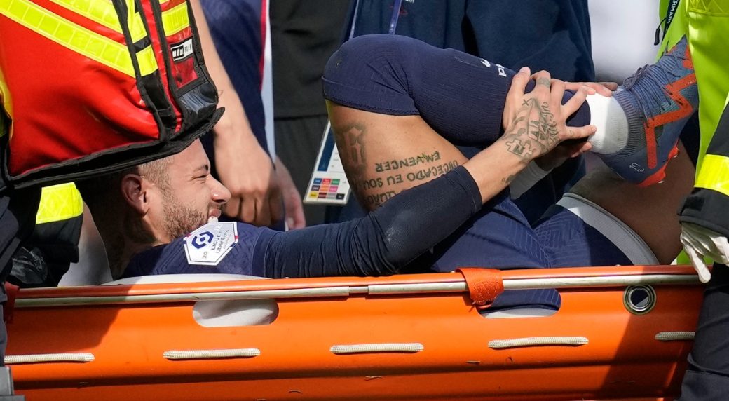 Neymar after suffering an injury :PHOTO/Courtesy