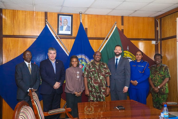 Inspector General of Police Japhet Koome with a delegation from the United States security team at the NPS headquarters in Nairobi on April 18,2023.

Photo Courtesy/ NPS
