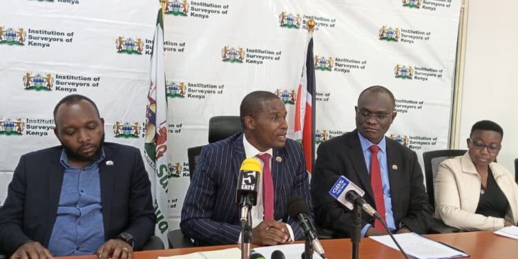 The Institution of Surveyors of Kenya (ISK) team during a press briefing at their offices in Nairobi.

Photo/The Kenya Times