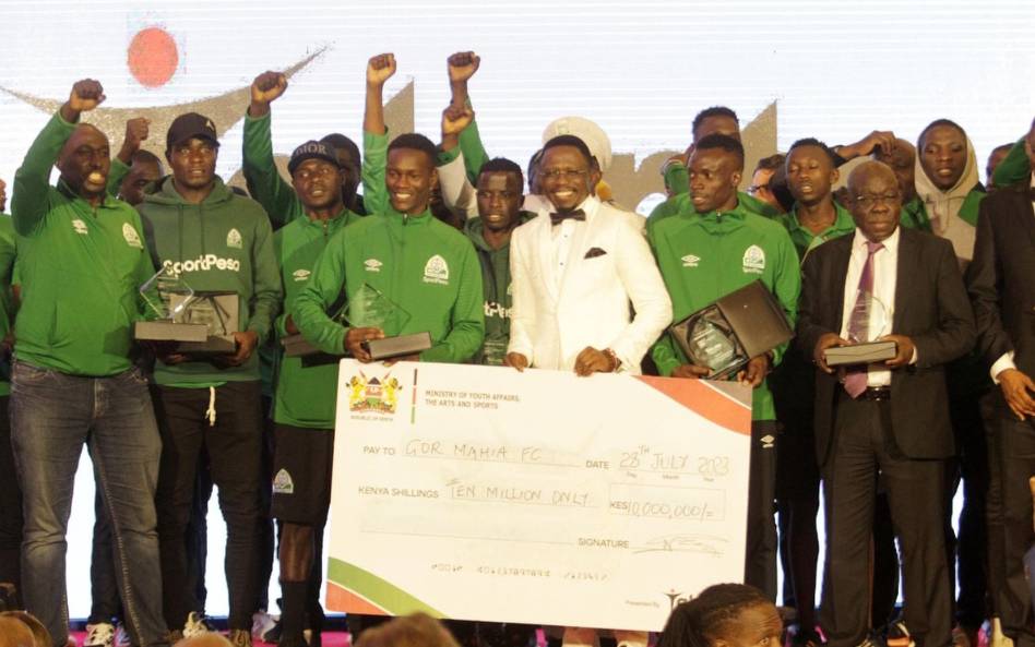 Namwamba rewarded Gor, FC and other clubs.
