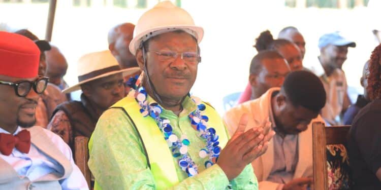 Wetangula Gives Graduates Tips on Landig Job After Campus