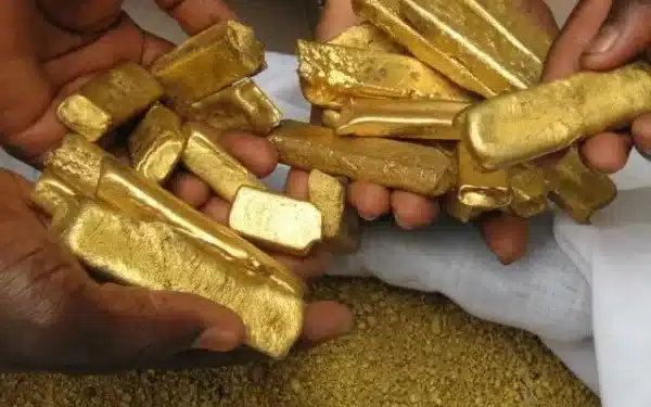 Safe Gold Extraction Method Could Transform E-Waste Recycling