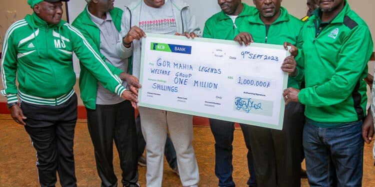 CS Owalo Donates Ksh1M to Gor Mahia Legends Welfare Group