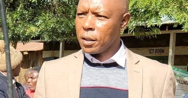 Former Mungiki leader Maina Njenga addresses journalists at a past event.