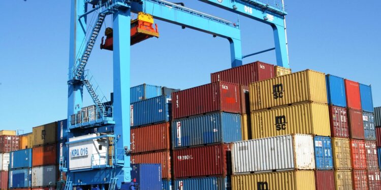 Chinese Businessman Coned Ksh150M, Receive Sand for Mineral