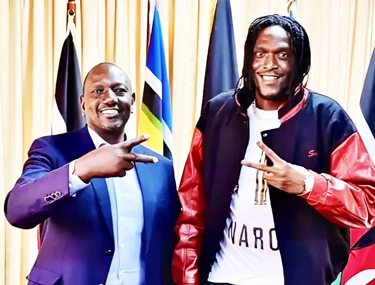 President William Ruto poses for a photo with artist and Producer Byron Muhando
