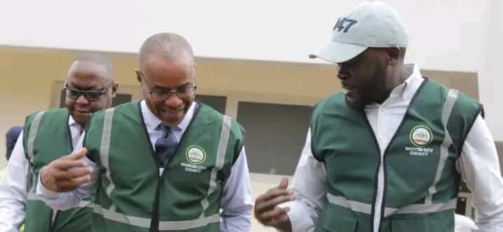 Nairobi Governor Johnson Sakaja (right) arrives at Uhuru Park on September 11, 2023.