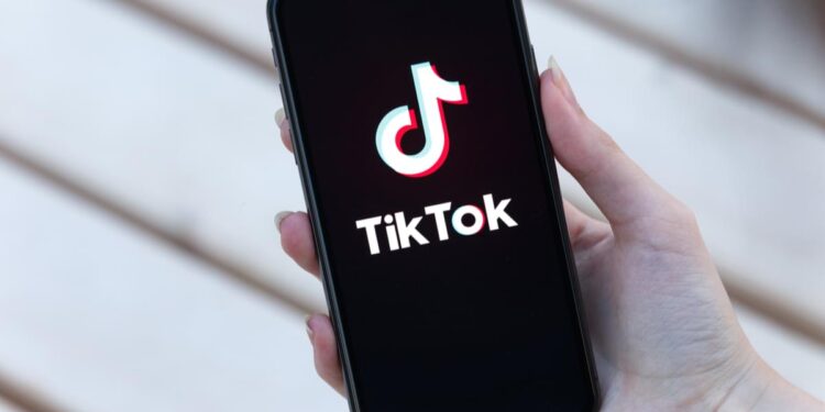 New Deadly TikTok Trend Emerges Amidst Medical Warnings