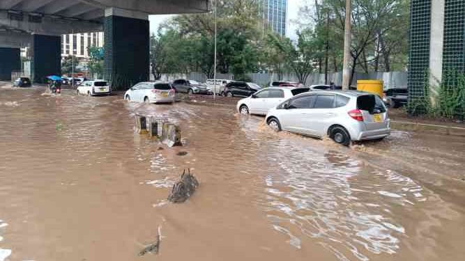 A photo showing a flooded section of Mombasa Road.