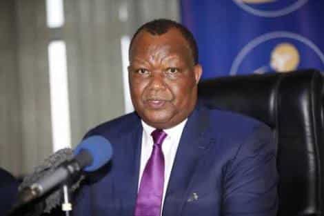 Rtd Chief of Defence Forces Julius Karangi addresses a past meeting.