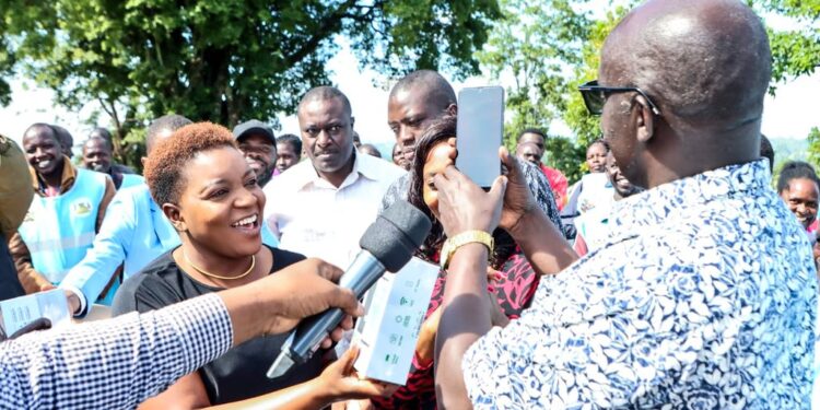 Govt Issues Kenyan-Made Smartphones to Health Promoters