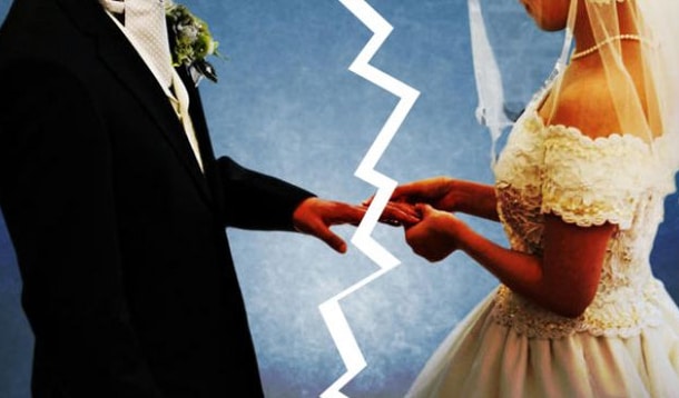 Wedding. An image representation of a broken marriage. An image representation of a broken marriage. An image representation of a broken marriage.