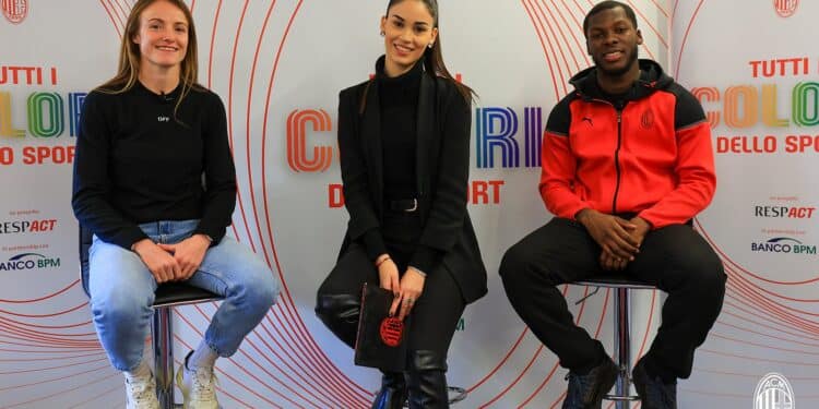 Christy Grimshaw (L) and Yunus Musah (R) with Milan TV host Licia Virdis.