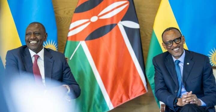 President William Ruto (left) and Rwanda's President Paul Kagame in a past meeting.