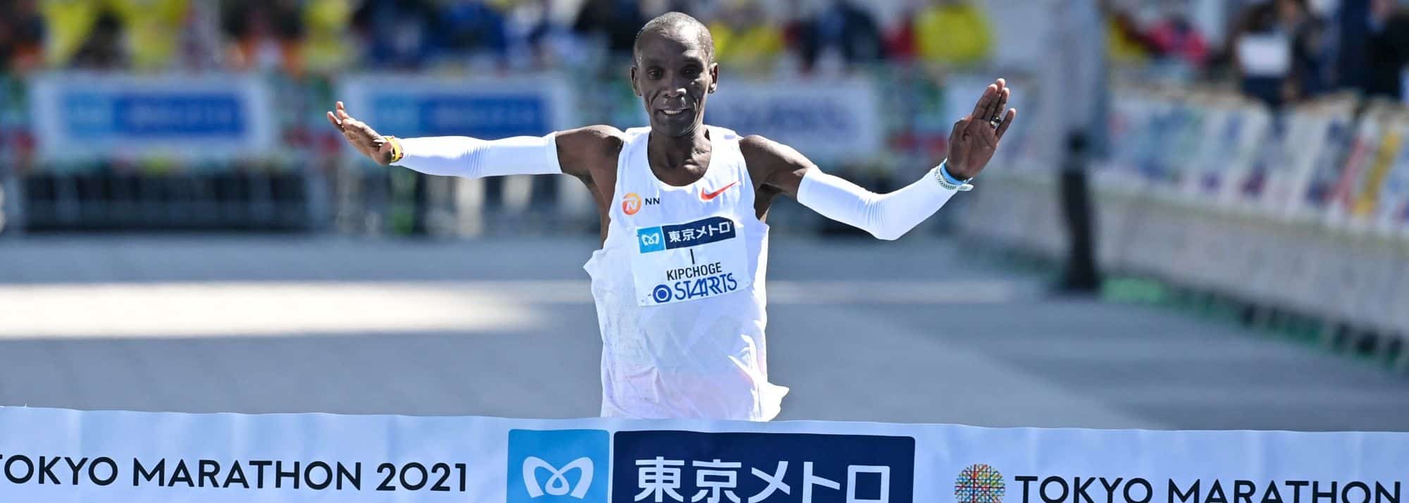 Eliud Kipchoge wins the Tokyo Marathon 2021.