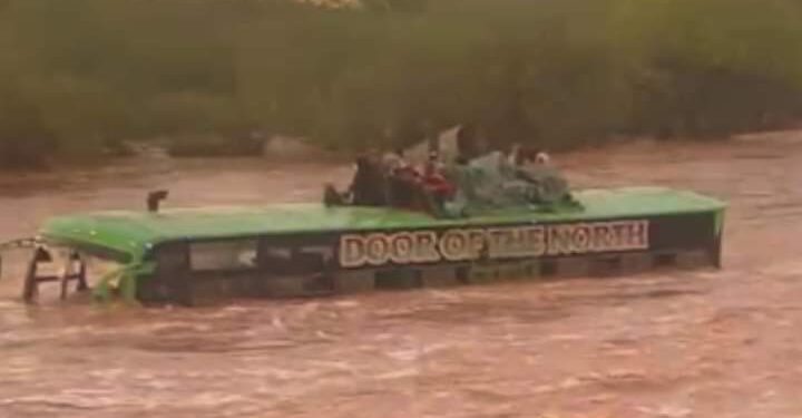 A photo of the bus swept by floods along Garissa-Nairobi Highway.PHOTO/RMS.