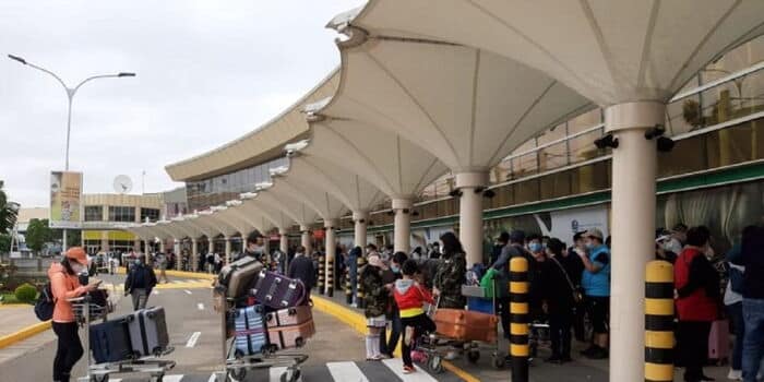 A photo of passengers at the Jomo Kenyatta International Airport in Embakasi, Nairobi. PHOTO/ Courtesy