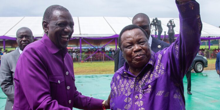 Ruto And Atwoli. President William Ruto Shakes Hands With Cotu Boss Francis Atwoli During Labour Day Celebrations.