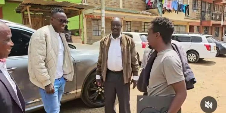 Former Citizen Tv Journalist Kimani Mbugua Is Dead Kimani Mbugua (Right) Shares A Moment With Comedian Oga Obina Moments Before His Admission To A Rehabilitation Center.