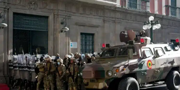 News | Military Bolivian president thanks people after facing down failed coup attempt Regional organisations rally behind Bolivian government as troops and armoured vehicles gather in the capital. Armoured vehicle and army troops outside the presidential palace An armoured vehicle and military police form outside the government palace at Plaza Murillo in La Paz, Bolivia, on Wednesday, June 26, 2024. PHOTO/AP