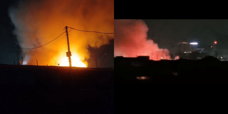 Fire in Mashimoni, Kibra in Nairobi County. PHOTO/Courtesy.