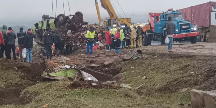 The wreckage of the bus is pulled at Migaa on the Nakuru- Eldoret Highway. Photo/ Courtesy