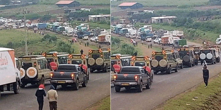 Tourists among travelers stranded along Nakru-Narok Highway. Photo/ Courtesy