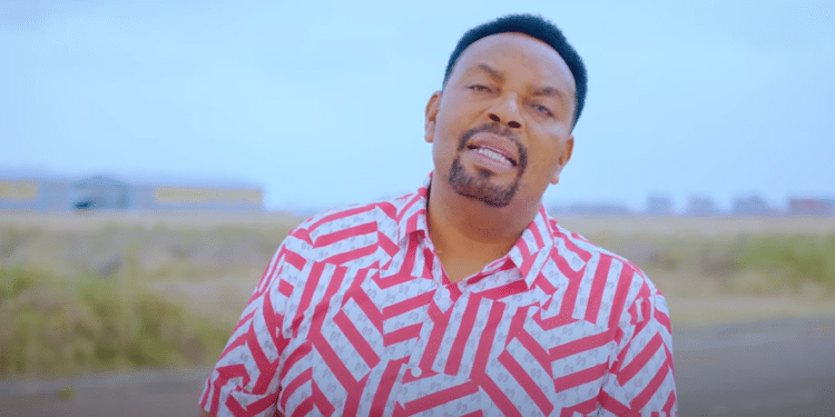 A screen grab of Ben Githae in his new video song.
