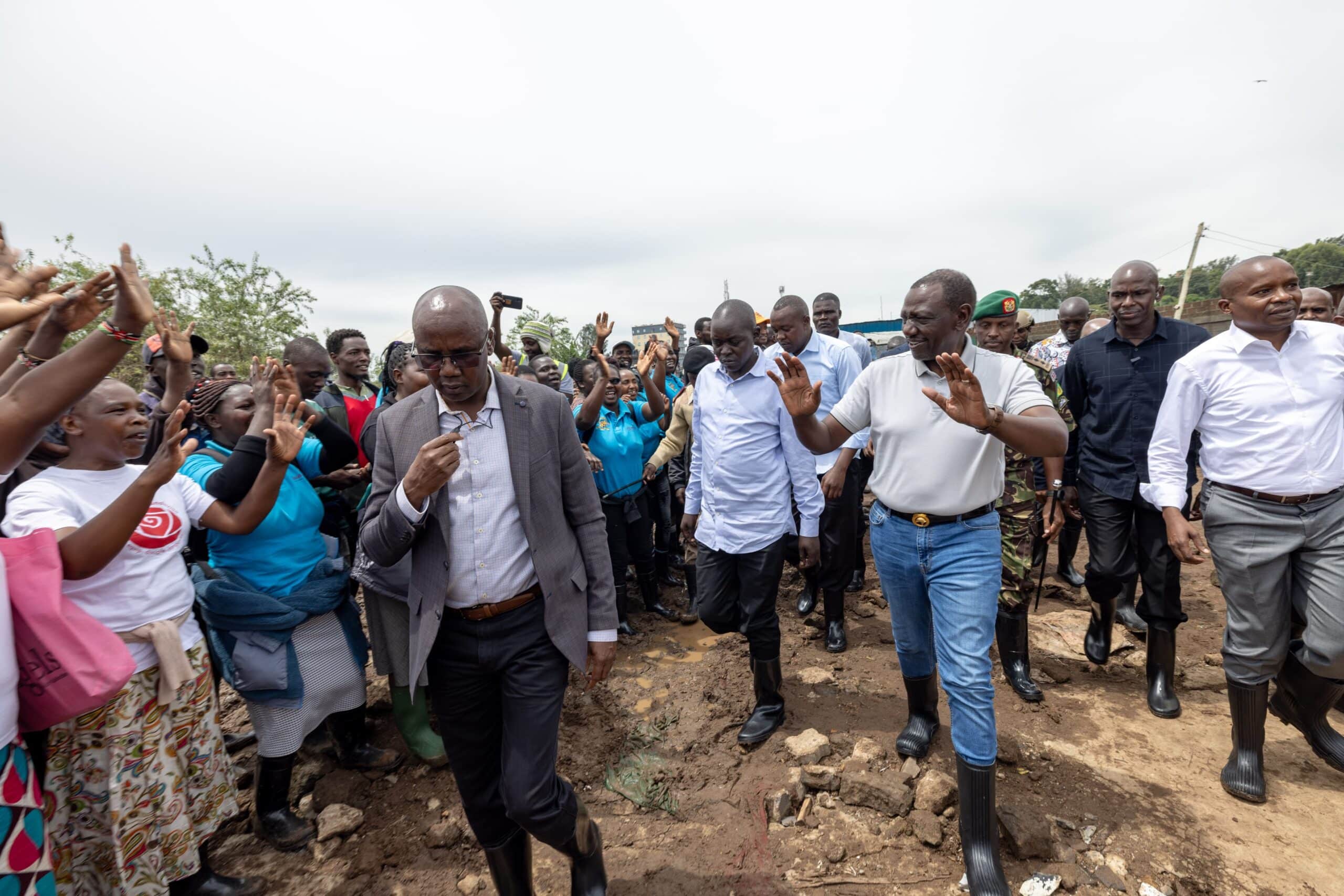 President William Ruto visits flood-hit areas in Nairobi’s Mathare Estate in May 2024. PHOTO/PCS.