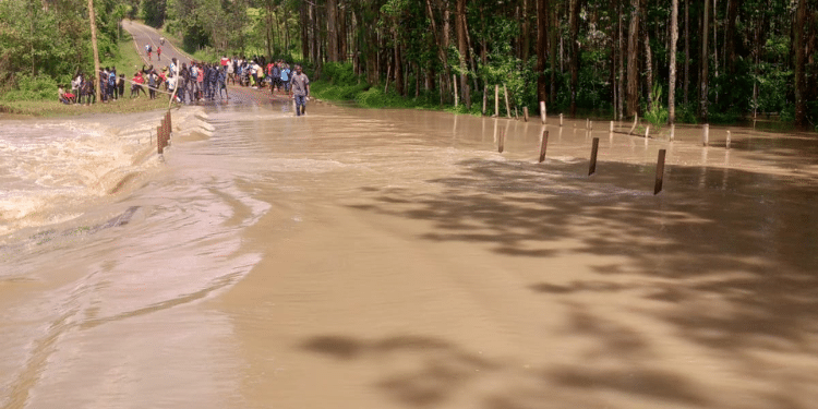 Scenes after flash floods. PHOTO/Kenya Red Cross