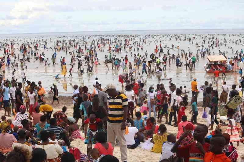 Kenyans visiting the beaches assured of secuirty by police.
